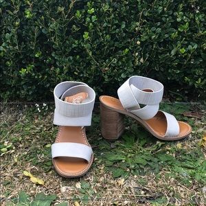 Franco Sarto  L-Dear size 8.5 Women’s Never Worn